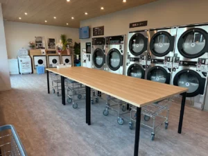 【ＤＯランドリー】店内