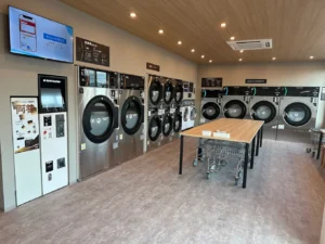 【ＤＯランドリー】店内