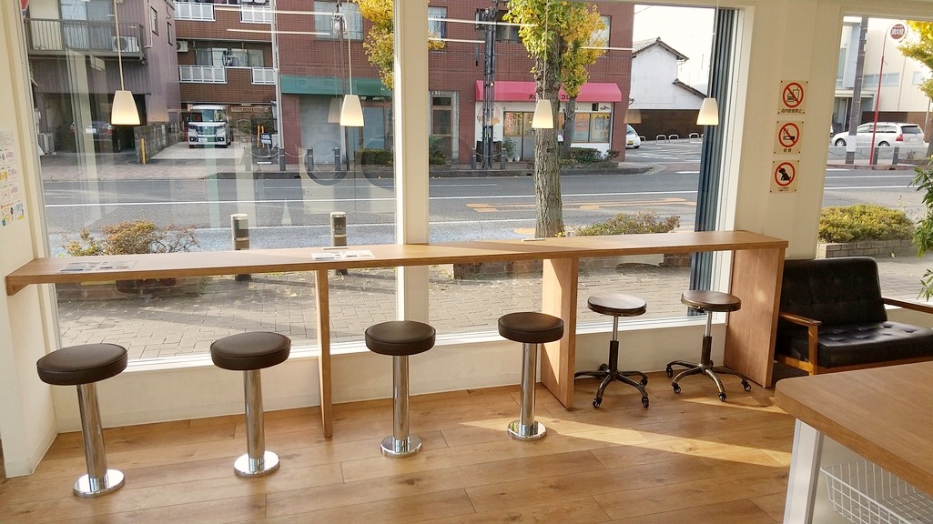 キレイネコさんのコインランドリー長良橋北店