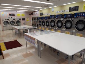 ジャンボランドリーふわふわAOKI成田ニュータウン店