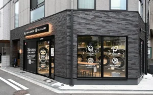 【WASH&DRY 天満3丁目店】自社新築マンション1階の活用で高利回りを実現。辻商プランニングとともに追及する、不動産事業とコインランドリー経営の圧倒的な相乗効果